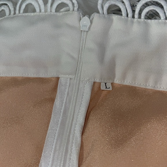 White Floral Lined Cut out Mini Dress L - Picture 10 of 10